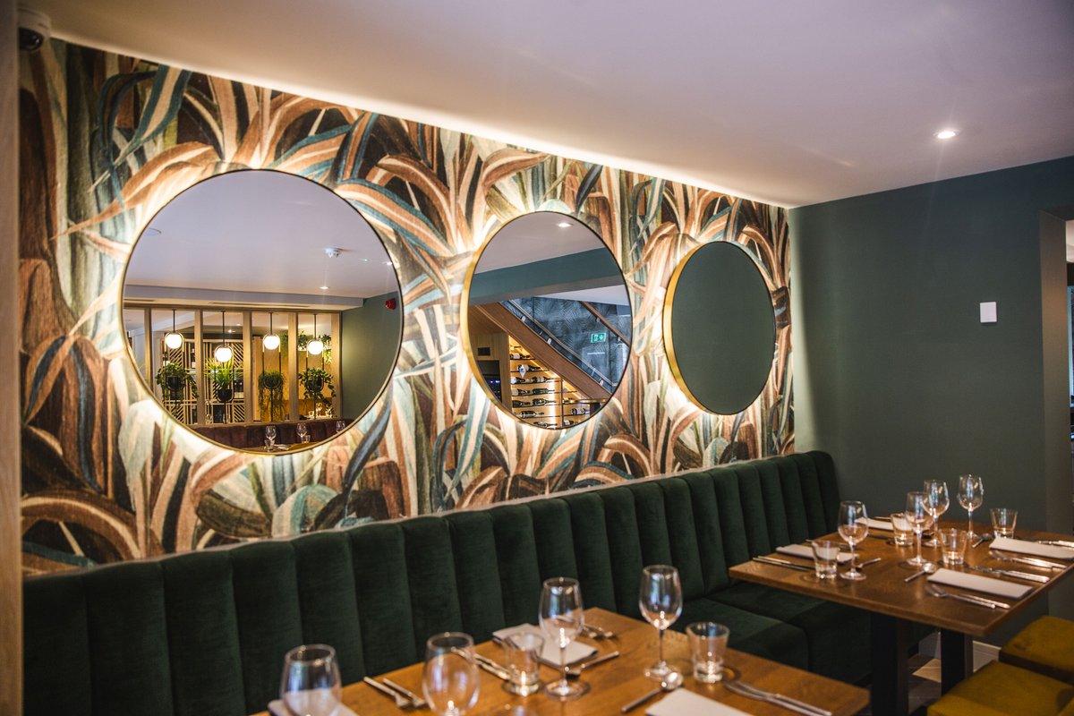 hillcross's tweet photo. Moddershall Oaks is a breathtaking venue with contemporary and organic tones throughout, highlighted by the Donatella and Mikado Chairs! 🤩
---
@moddershalloaks 
---
#project #dining #restaurant #design #hospitality #style #chairs #tables #ourprojects https://t.co/qX9c7Pr9kv