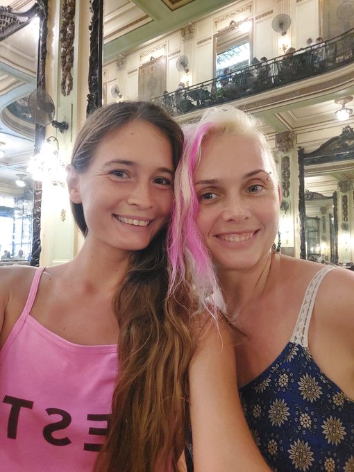 Friends😍 #friends #bestfriends #carnaval #carnaval2023 #rio #riodejaneiro https://t.co/CN4ziaU0wZ<a href="/tag/friends"class="tags">#friends</a><a href="/tag/bestfriends"class="tags">#bestfriends</a><a href="/tag/carnaval"class="tags">#carnaval</a><a href="/tag/carnaval2023"class="tags">#carnaval2023</a><a href="/tag/rio"class="tags"><span>#rio</span></a><a href="/tag/riodejaneiro"class="tags"><span>#riodejaneiro</span></a>