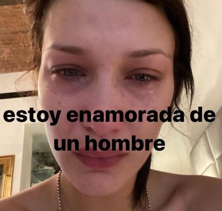 N4n33x's tweet photo. Mi novio siempre me cuenta cuentitos hasta quedarme dormida, aveces ni se cómo se los inventa pero lo hace solo para que yo me relaje, hoy me tocó a mi porque no pudo dormir en toda la noche, y si se durmió :') https://t.co/v1bcpuRYoF