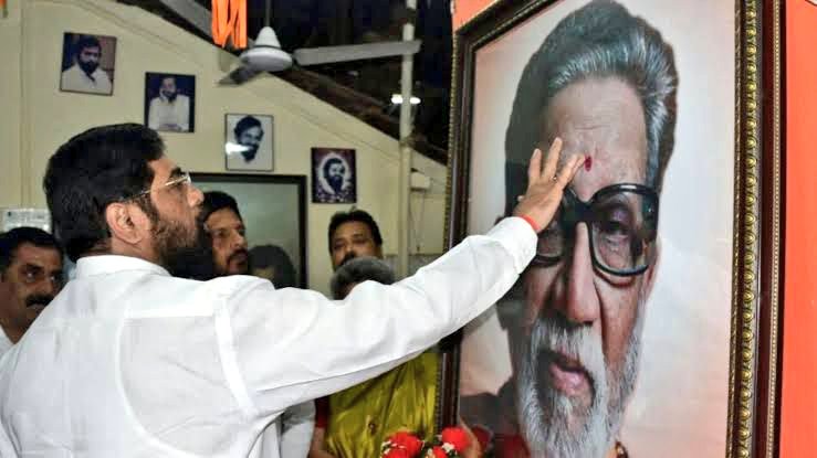 Eknath Shinde faction recognised as the 'real' Shiv Sena by the Election Commission, gets 'bow and arrow' poll symbol. This is historic!!