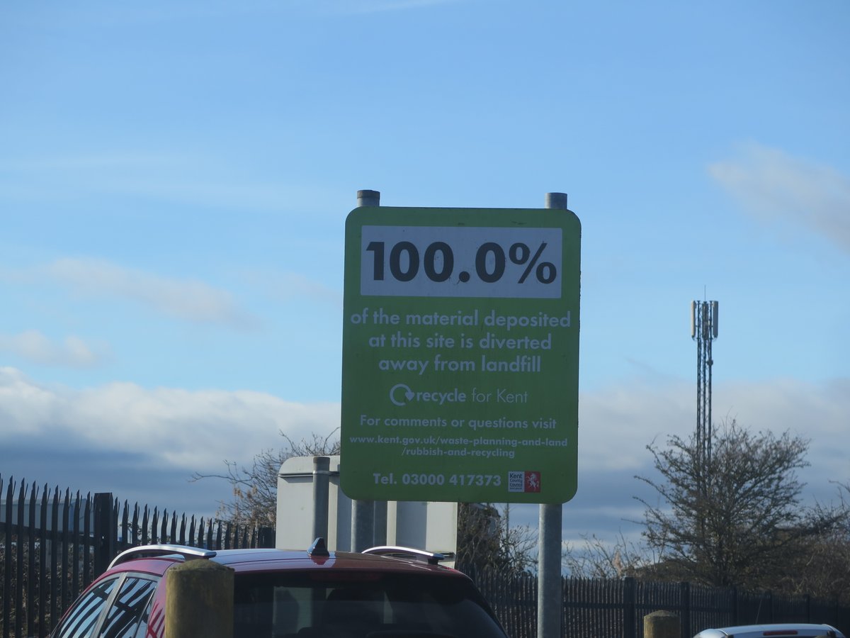 susanjcarey's tweet photo. Visited the Household Waste Recycling Centres at Sittingbourne &amp; Sheerness this morning. Both sites have diverted 100% of the waste they receive away from landfill. Well done @FCC_Environment &amp; Kent residents who separate their waste for recycling. @Kent_cc #KentEnvironment https://t.co/JaChSyuAYp