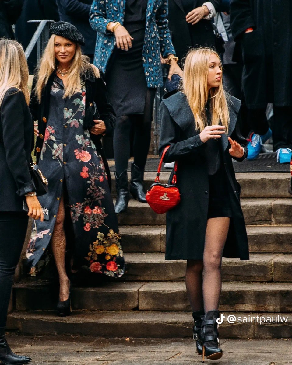 BOTTEGAHOENETA's tweet photo. friends and colleagues at Vivienne Westwood’s memorial service in London https://t.co/vWNcMwPoXB