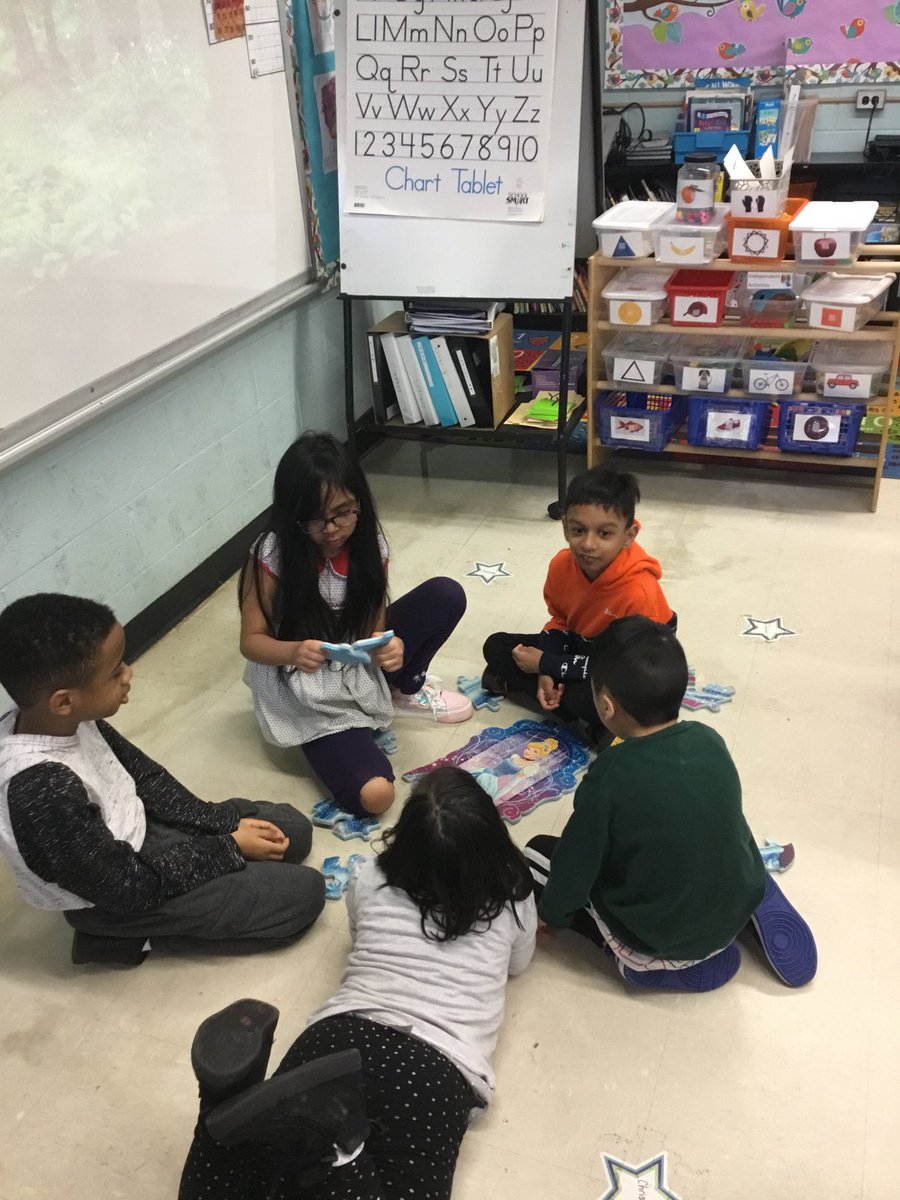 Miss_Thompson25's tweet photo. We love starting the morning off working together on Floor Puzzle Fridays! ⁦@ORHEagles21⁩ #TGIF https://t.co/qt3GBIxblC