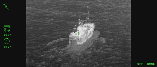 EFCA_EU's tweet photo. Cape Verde hosted the single coordination centre for this operation in #COSMAR, which covered the waters of Senegal🇸🇳, Gambia🇬🇲 &amp; CV🇨🇻, also with the help of a vessel from the 🇫🇷 National Navy, the Premier maître L’Her, an EFCA-chartered plane, and our satellite images. (2/3) https://t.co/810JEFiu9f
