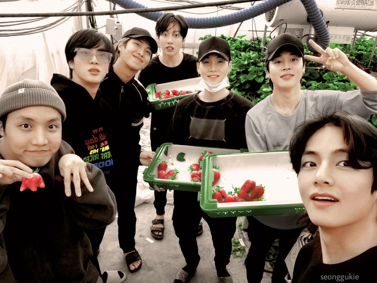 sssatury's tweet photo. ｡.•*¨*•♬✧                            ✧♬•*¨*•.｡
               ɪ ᴛʜᴀɴᴋ ʏᴏᴜ ᴀʟᴡᴀʏs 
    ᴛʜᴀᴛ ʏᴏᴜ'ᴠᴇ sᴀᴠᴇᴅ ᴍᴇ ғʀᴏᴍ ᴛᴇᴀʀs
                 ᴀɢᴀɪɴ ᴀɴᴅ ᴀɢᴀɪɴ
━━━━━━━━━ •♬• ━━━━━━━━━ https://t.co/OcYqFNl8Iv