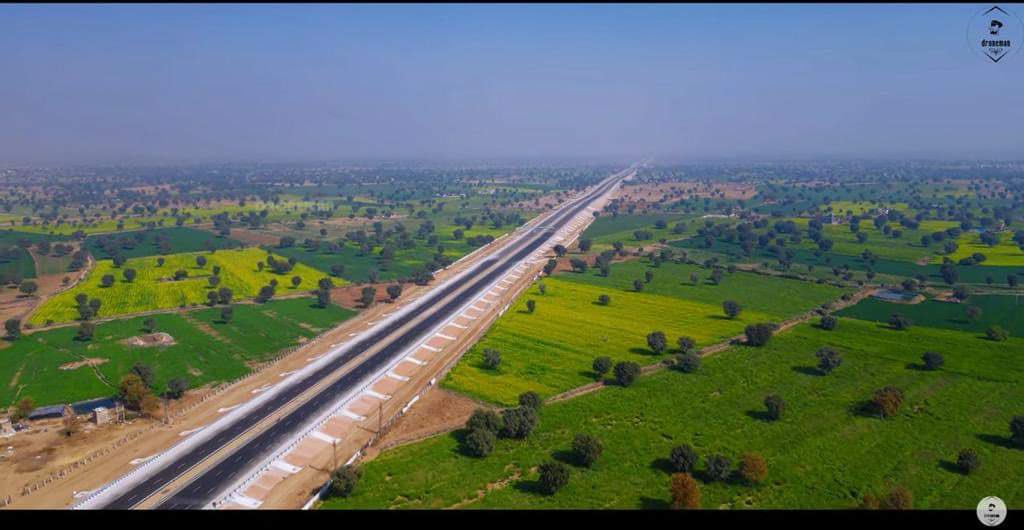 tejasja11374781's tweet image. “ગતિશીલ ગુજરાત., ગતિશીલ ભારત.”

વિકાસના વાહક સમા અમૃત સર - જામનગર એક્સપ્રેસ વેની ભવ્ય તસવીરો.. 

#NayaBharat 🇮🇳
#PragatiPath 
#VikasPath
@narendramodi 
@Bhupendrapbjp
@crpaatil 
@sangita_patil_mla_