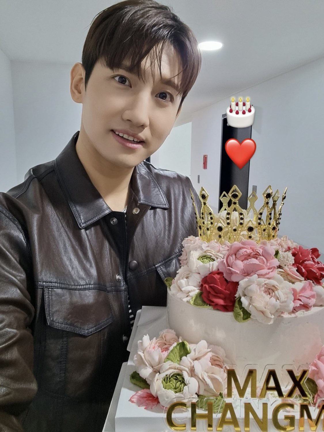 東方神起　フリスビー　チャンミン　日産ver.　2018　レア maxresdefault.jpg