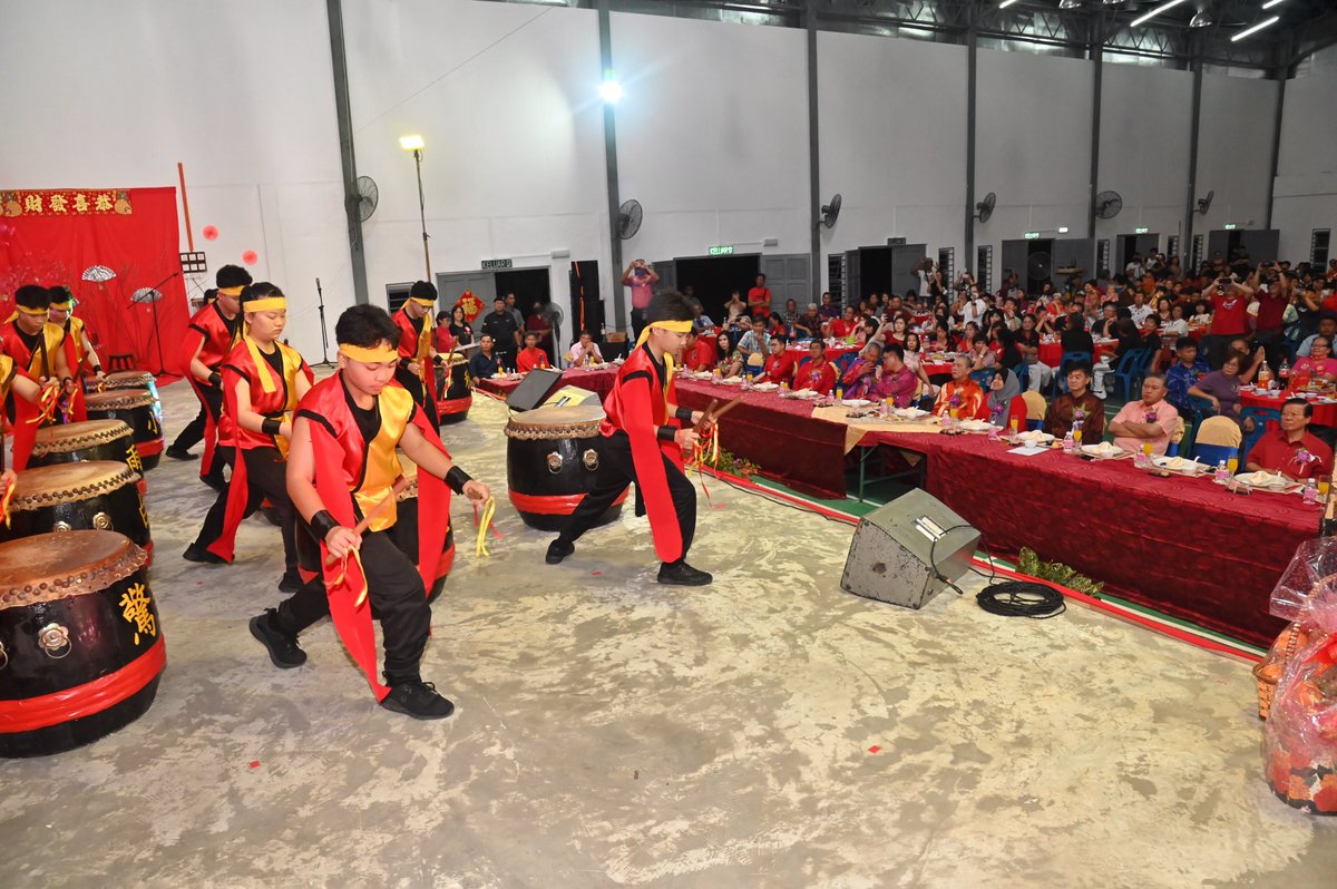 PetraJayaMP's tweet photo. Bersama Komuniti Tiong Hua sempena Sambutan Tahun Baru Cina 2023 di Dewan Masyarakat SUPP, Jalan Sungai Tengah, Matang, malam ini tadi
#FYForYou
#P194PetraJaya
#MalaysiaMADANI https://t.co/2wQUHYQ8eG