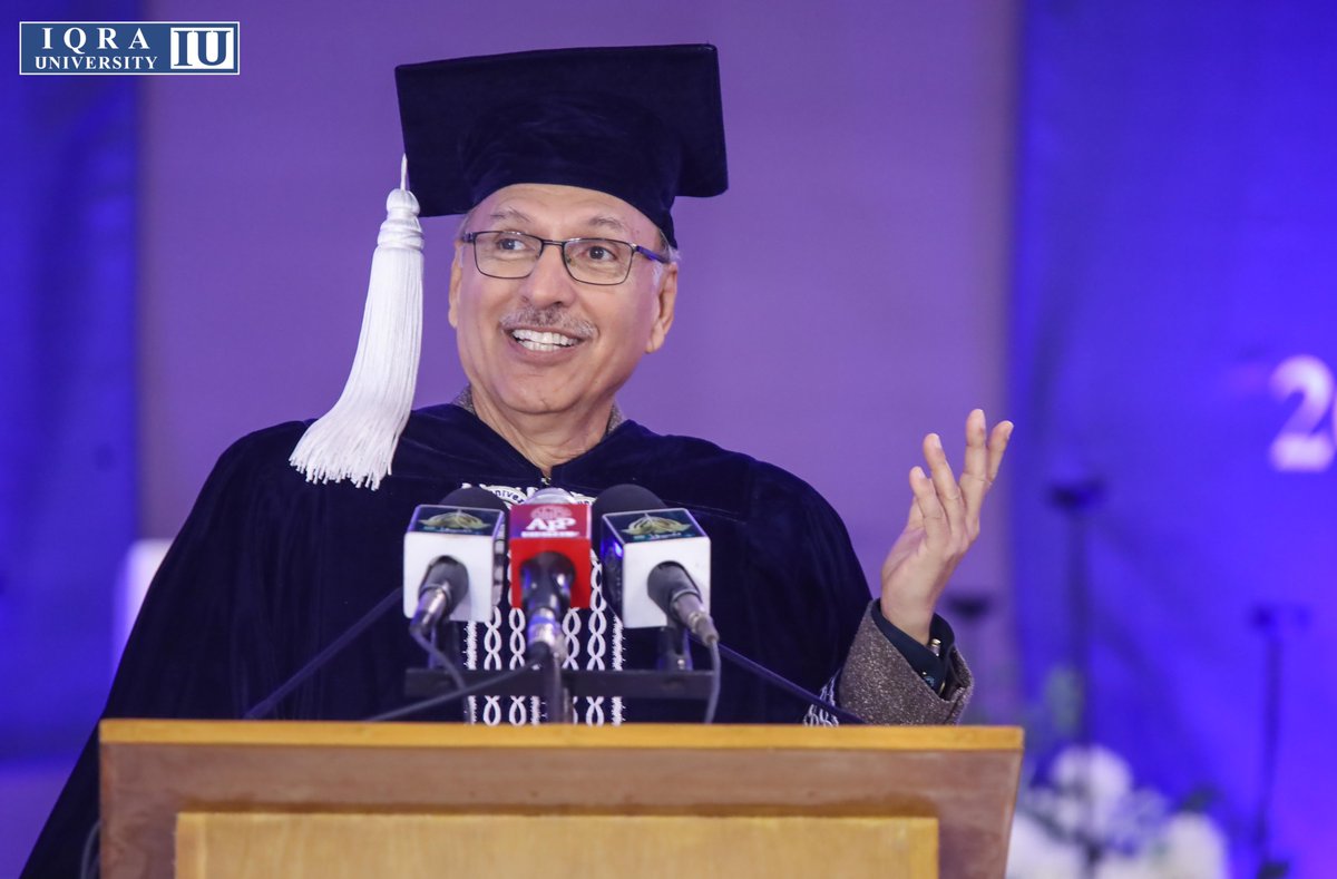 IqraUniOfficial's tweet photo. Convocation, an event that carries emotions and hopes simultaneously. We loved to caught your moments like tossing your caps in the air, flaunting in your magnificent gowns, and cheering memories of your unforgettable years with happy faces.
#Convocation2022 #IqraUniversity https://t.co/v7ehmy3gHa