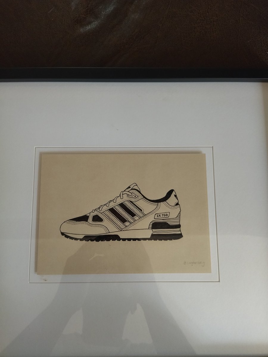 MafediSelepe's tweet photo. Hey look @CraigHerzberg look who is the owner of your lovely work, I simply love these!!!
#Adidas #Samba #Superstar #ZX750 https://t.co/4rELGUCaNh