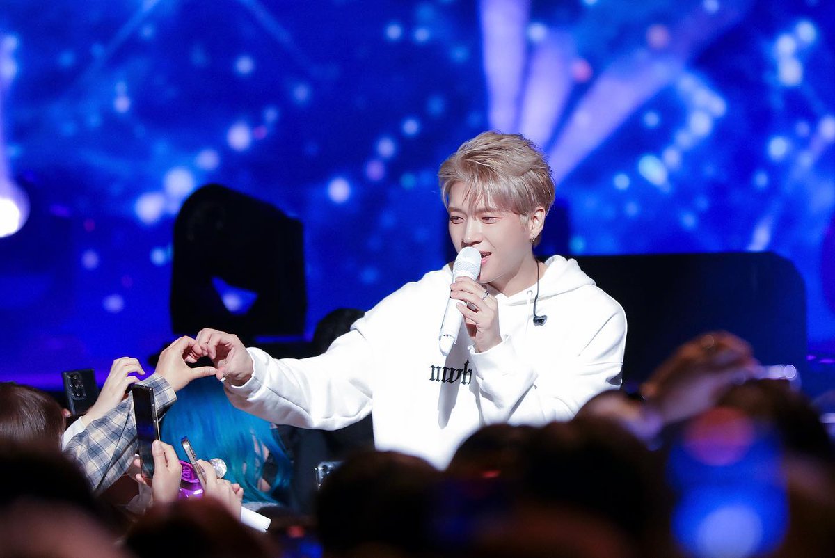 ArabinftNews's tweet photo. 📸||230215
تحديث ووهيون في الانستغرام (1/3).
" انا لازالت هنا"
#NamWoohyun #AnImpeccableDay
#secrethotel"
#인피니트 #우현 #남우현
https://t.co/9XPHEQPSwd https://t.co/50rsz06qeD