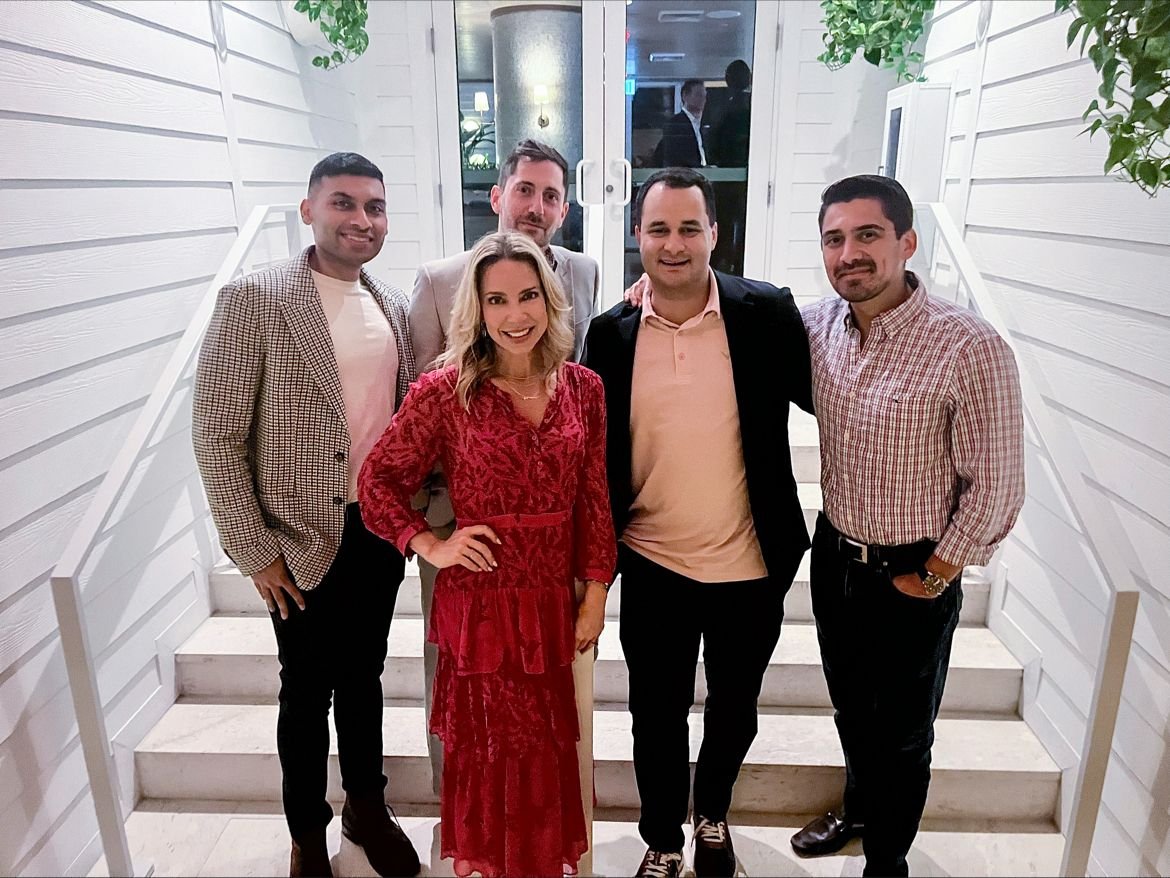 Drgsportsspine's tweet photo. Powerful partnerships & innovation can make a difference! Physicians, advocates, & medical innovators coming together to provide greater access for Nevro’s SCS, a life-changing treatment for chronic pain. Let's transform the future of pain management!
#Nevro #HFXiQ #chronicpain https://t.co/WTccvWqaM6