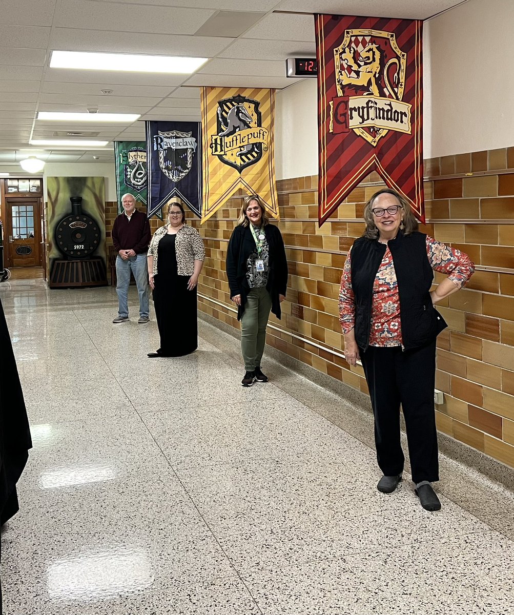 wyckoff_gina's tweet photo. Let’s celebrate our hardworking, dedicated, caring leaders of SPS’s WINGS/Phelps Program since 1978. Yes, we are 44 years into advocating for and educating gifted students. Thank you Sara Lampe, Ron Hampton, Lenae Lazzelle &amp; Megan Mann. @PhelpsCenter @officialSPS @GAMgifted https://t.co/et2tzjbD3F