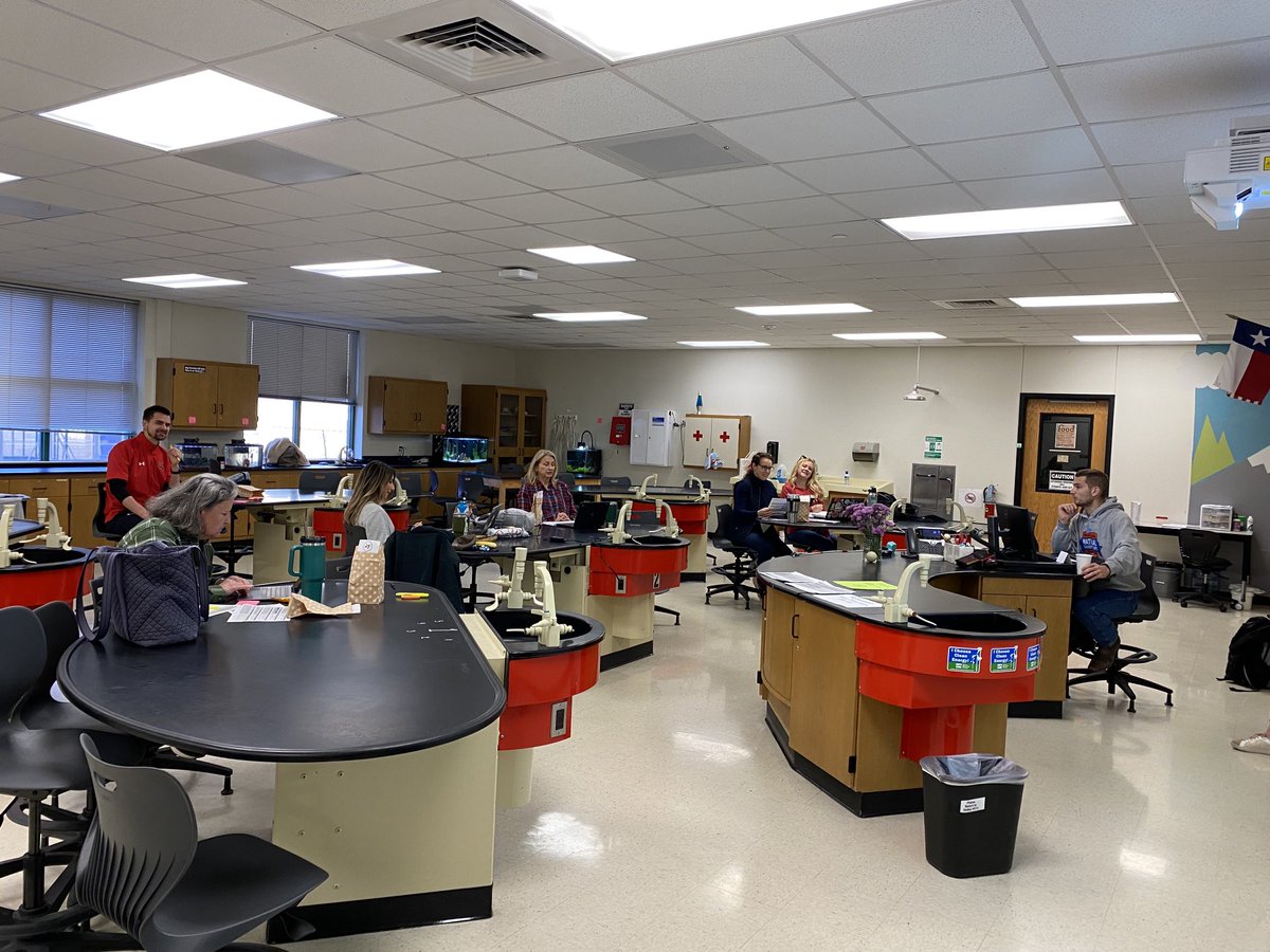 RebeccaPHudson's tweet photo. Establishing our Essential Standards in MS Science #learningtogether2023 #puttinginthework ⁦@ltisdschools⁩  ⁦@LakeTravisMS⁩ https://t.co/86YXk1kGjw