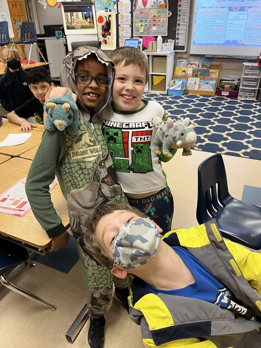 ItsMsGoff's tweet photo. #pajamaday today at @Mosaic_ES is #DINOmight 🦖 #msluedtkesclass #2ndgrade @fcpsnews https://t.co/A5ietM00xQ