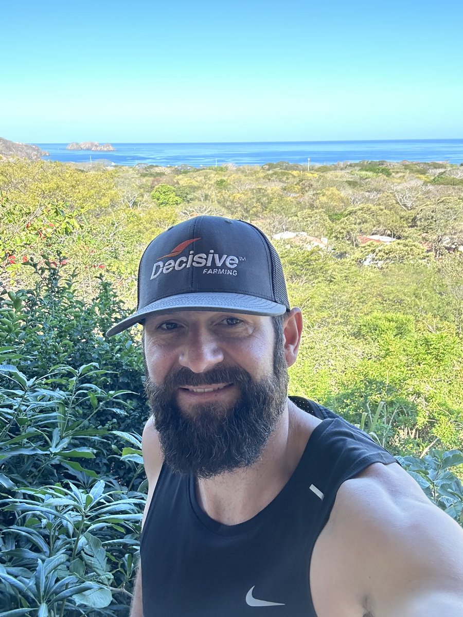 Check it out ⁦<a href="/decisivegarth/">Garth Donald</a>⁩ Decisive Farming has made it to Costa Rica…also Pro Tip…leave the beard at home next time…Warm!