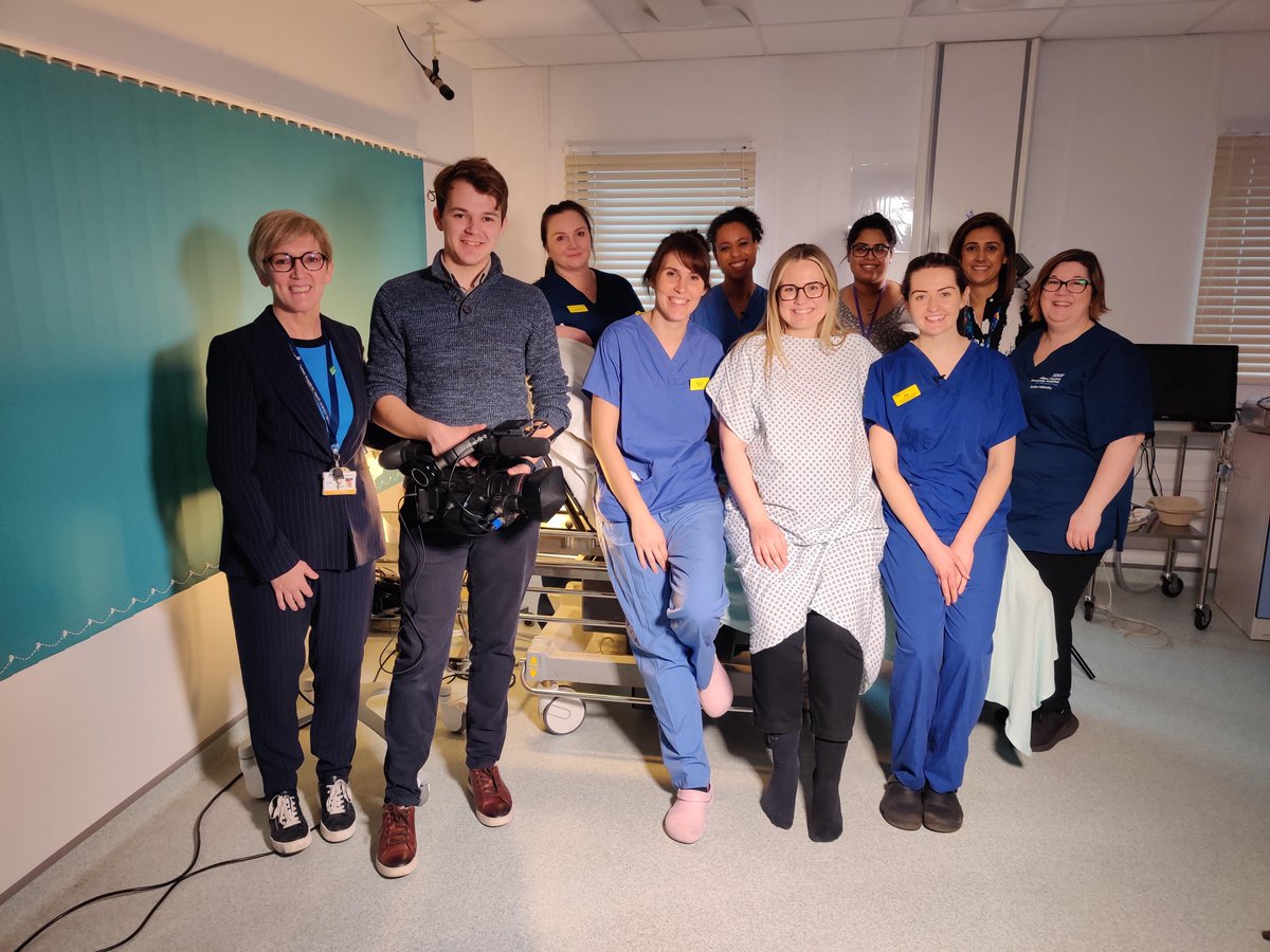 EileenDudley10's tweet photo. 🙏to Jenny Broomfield &amp; team at https://t.co/iw7mW4vxAF for capturing memories of a  fab day with the skilled @OxSTaRCentre filming for  @PS_Oxford regional fetal monitoring network 💟to our movie star Clare Richards @TeamOUHMat midwife &amp; mother to be ; such a star @OUH_Fetal https://t.co/kshcJ0vMsv