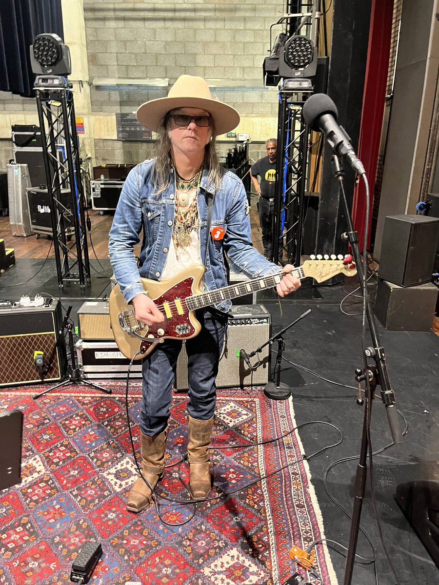 anton newcombe tweet media