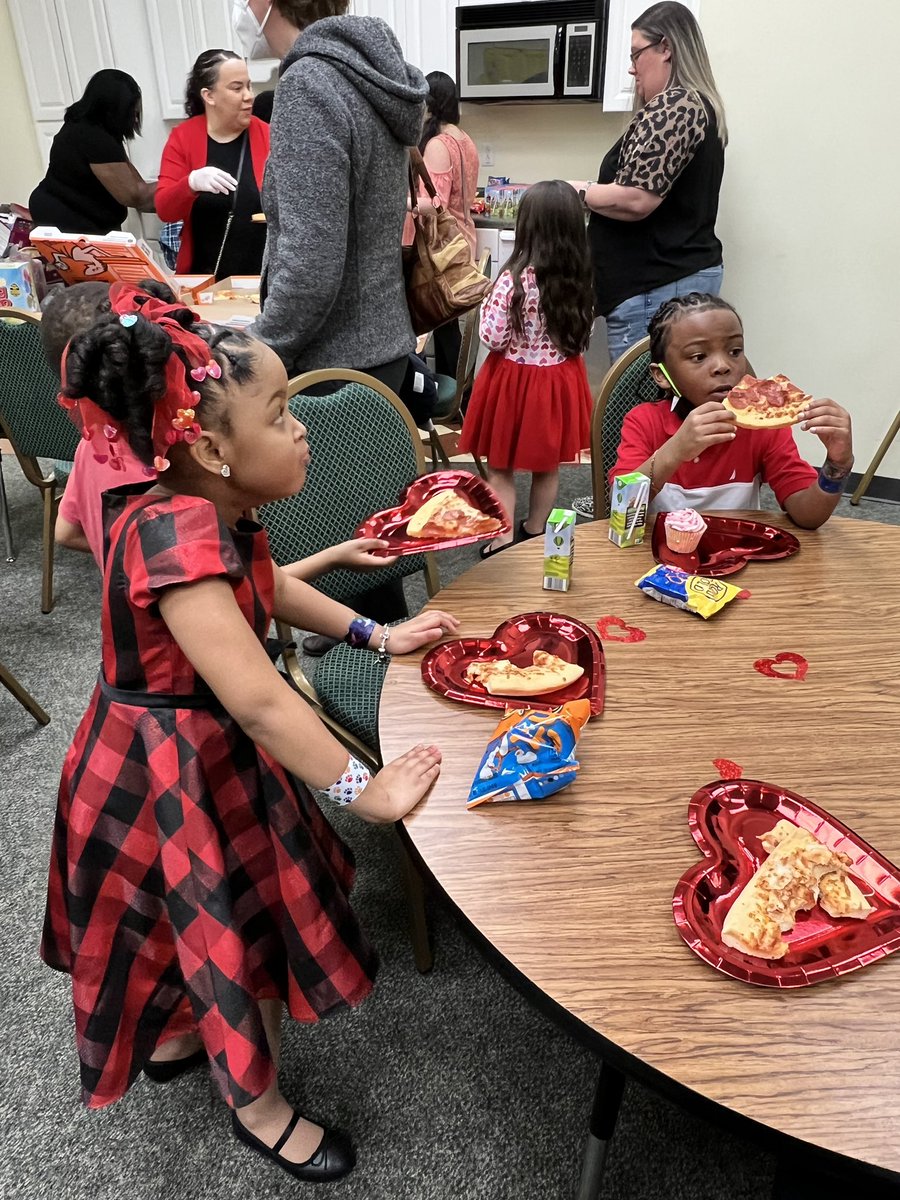 wsfcsvirtual's tweet photo. ♥️ We had our first ever Valentine’s Dance yesterday and it was AMAZING! Our elementary students enjoyed the fun with their friends, family, and teachers! More pics to come! Tag us in your pics @wsfcsvirtual #wsfcsVirtualAcademy https://t.co/f9xYDc8uuT