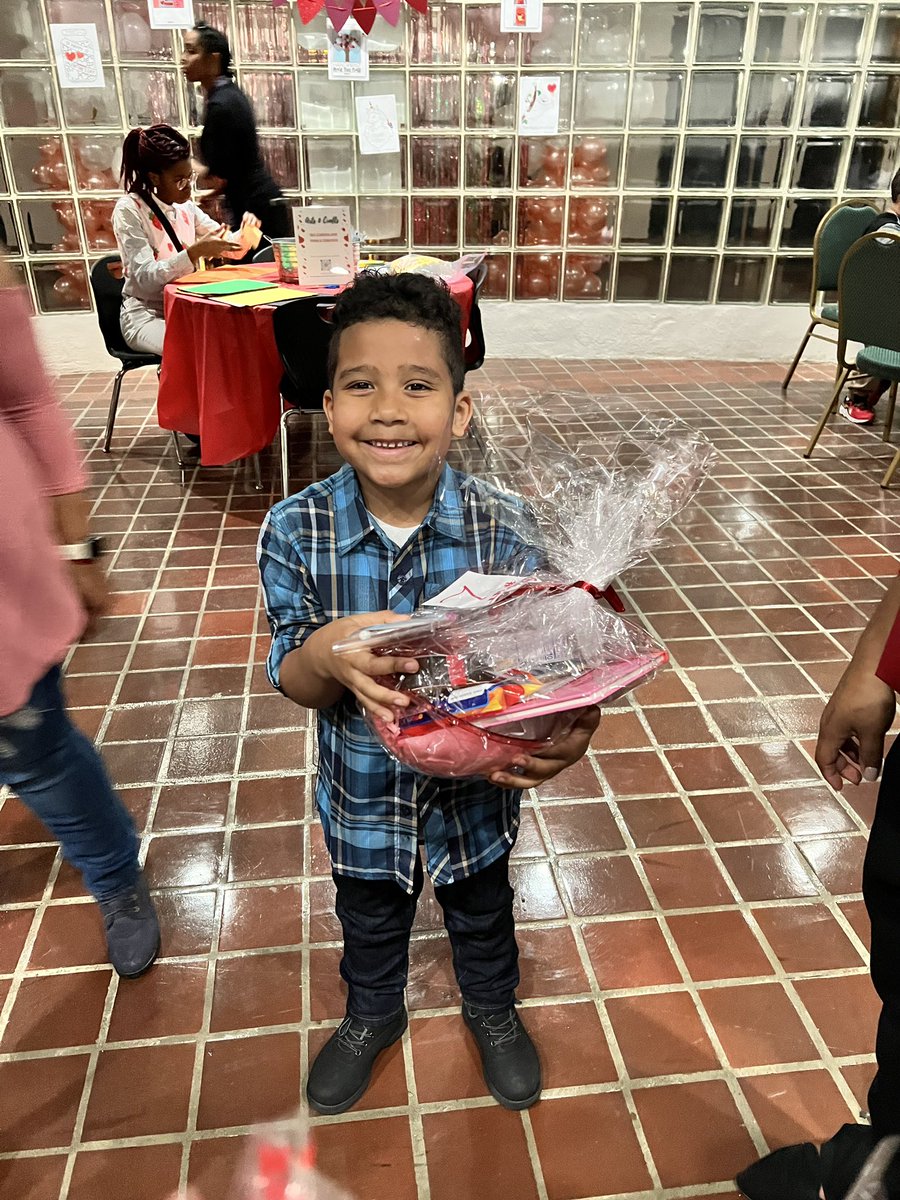 wsfcsvirtual's tweet photo. ♥️ We had our first ever Valentine’s Dance yesterday and it was AMAZING! Our elementary students enjoyed the fun with their friends, family, and teachers! More pics to come! Tag us in your pics @wsfcsvirtual #wsfcsVirtualAcademy https://t.co/f9xYDc8uuT