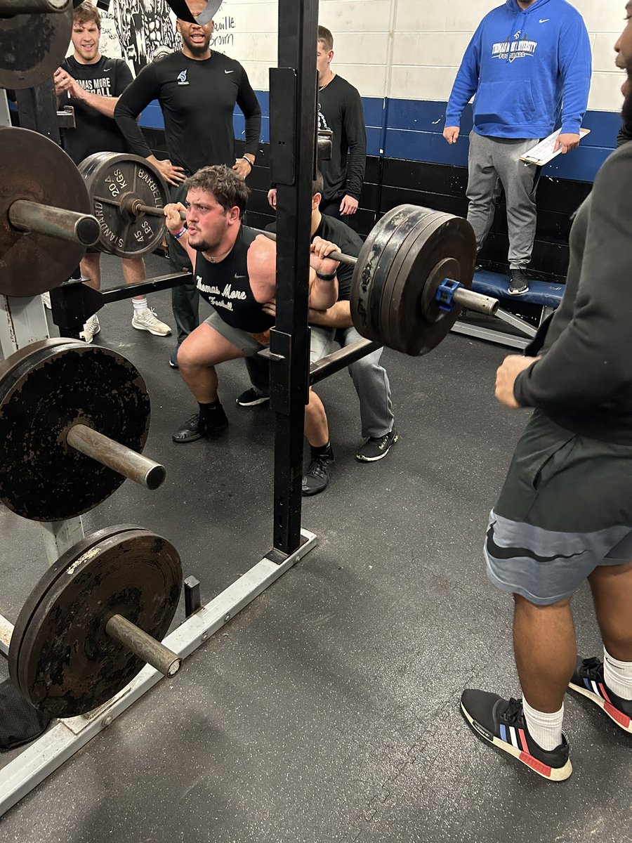ifookeswithem's tweet photo. Wrapping up the week with The King of Lifts! @TMU_Football #WeWork #RackDaddy https://t.co/mi92RK3q4P