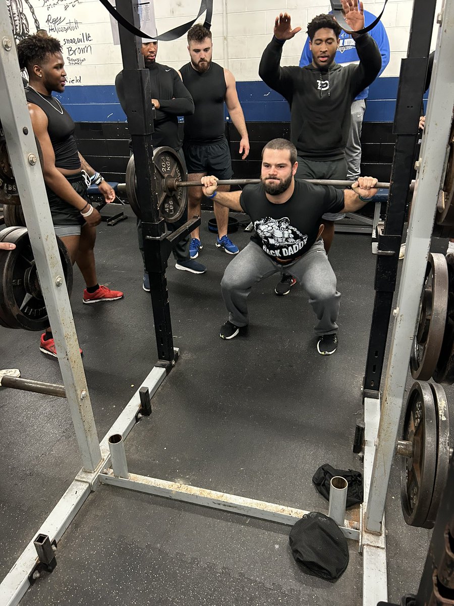 ifookeswithem's tweet photo. Wrapping up the week with The King of Lifts! @TMU_Football #WeWork #RackDaddy https://t.co/mi92RK3q4P