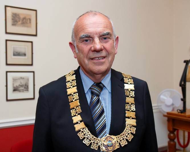 FelixstoweTC's tweet photo. A service will be held at St John’s Church, Orwell Rd, Felixstowe IP11 7PW, at 11am on Saturday 25 February 2023 in remembrance of Cllr Graham Newman, who passed away on 28 December 2022. 

If you would like to attend, please RSVP to Sue Faversham: sue.faversham@felixstowe.gov.uk https://t.co/06MGEgOmxy