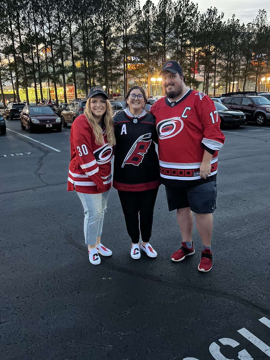 Surge Trackers…

It finally happened. The whole crew got together in person last night! Cam Ward night was the perfect night for everyone to be together in person. 

What a perfect night with a Cam Ward celebration, a 6-2 #LetsGoCanes win and a Seth Jarvis Hatty. 

Perfection.