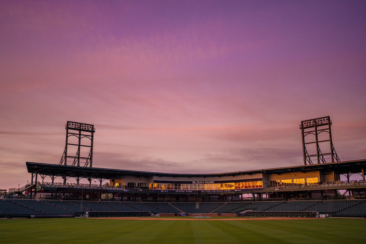 Cubs's tweet photo. 🔜 ⚾️

https://t.co/Gdg4K4z91b https://t.co/vpN523O88o
