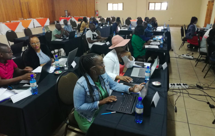 rabisonshumba's tweet image. #AdvancedComputing - Research has proven that most people use 5% of the power of tech. That is a tragic statistic. We are accredited to push your #ICT knowledge to high levels. This week Blessing and milton trained 54 Finance Managers in #Limpopo #TheVumiliaWay @VumiliaAfrica