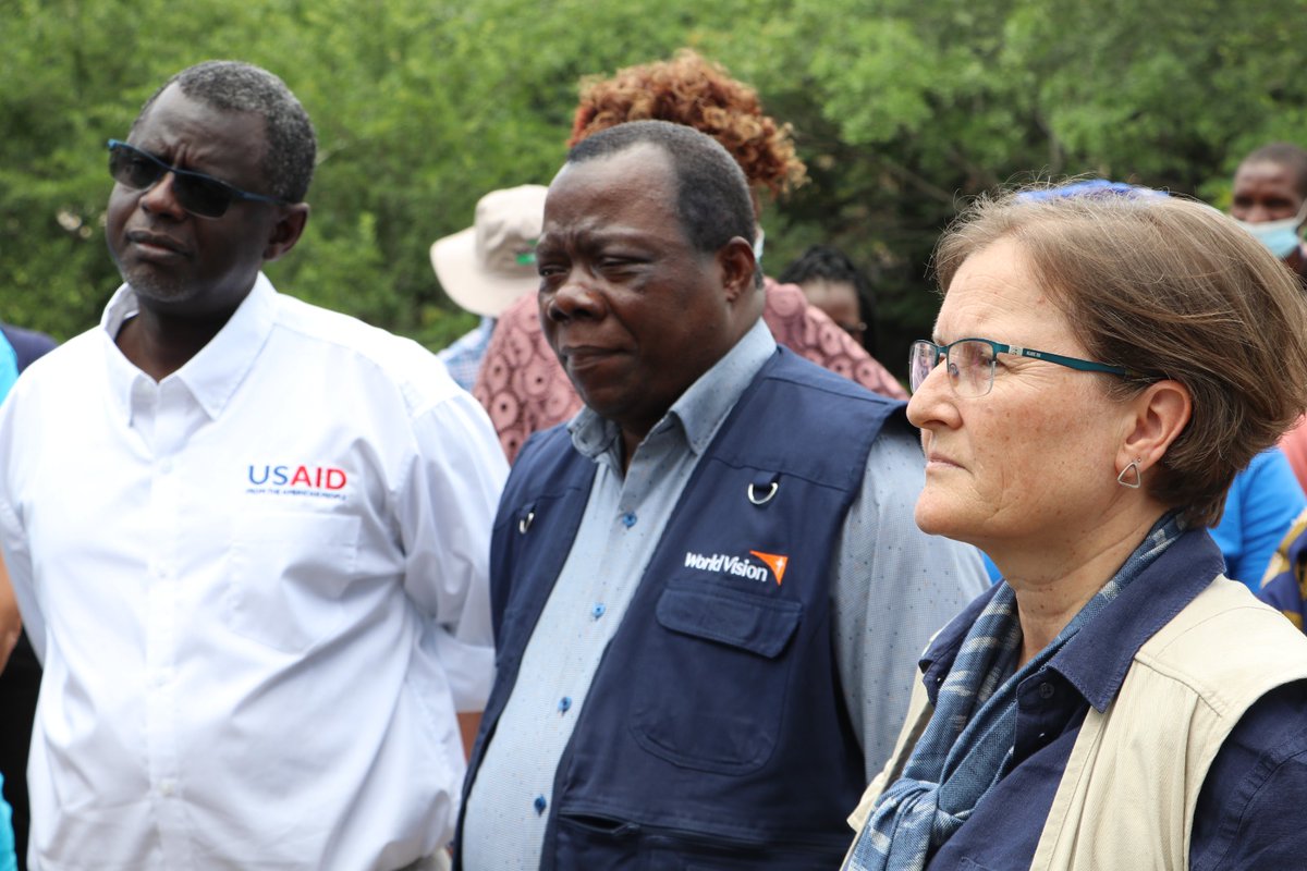WorldVisionZim's tweet photo. Yesterday we were in Mudzi with the Minister of @OMpslsw Paul Mavhima and the @UsaidZimbabwe and @WFP_Zimbabwe teams to get feedback on the #LeanSeasonAssistance project. Feedback from our partners in the districts we are implementing LSA project is of utmost importance. https://t.co/YsMxL14qs4