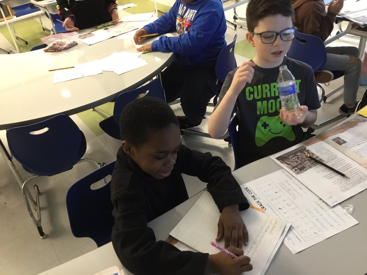Mrs_Rawls2's tweet photo. Partnering up during Benchmark  to Compare &amp; Contrast important points in 2 texts on the same topic. Fighters for Rights:Cesar Chavez &amp; Election Day-Women’s voting rights.#rss11 @LCalabrese1 @RotellaWarren https://t.co/40LQgzsHMb