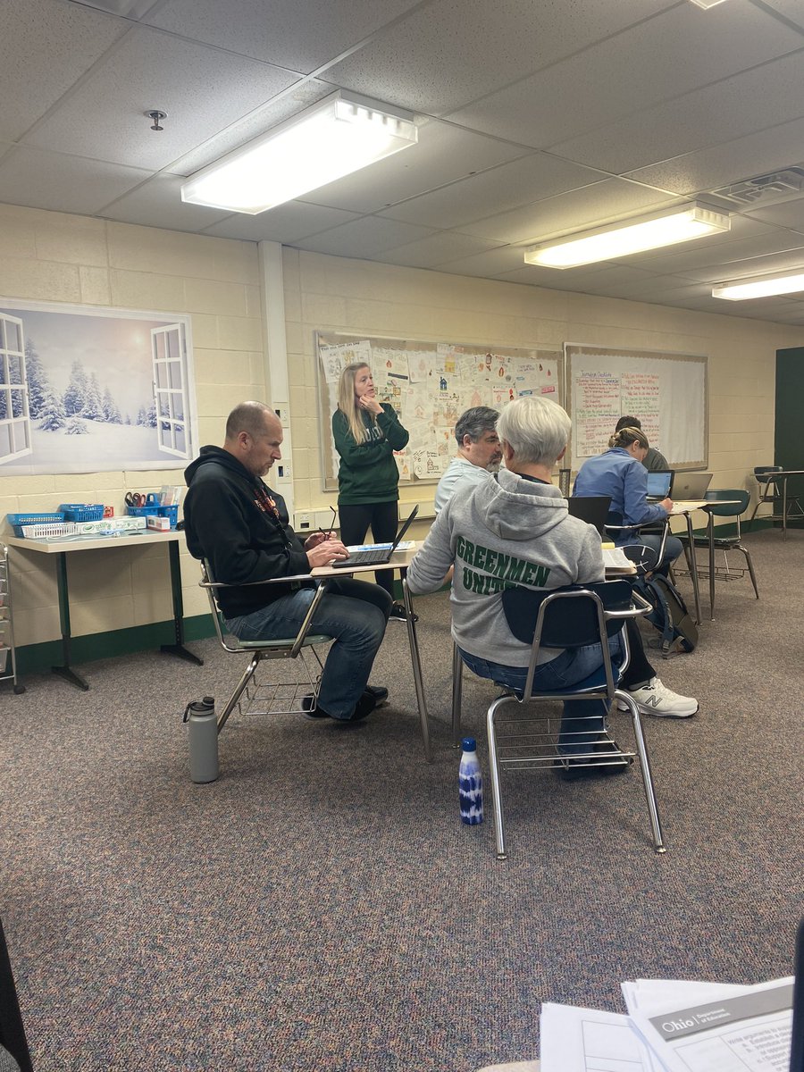 torresv4msu's tweet photo. @AHS_SeanBaker @sarahhusted and @HalkoMegan leading us on UDL workflow shifts 5, 7 &amp; 10 based off @KatieNovakUDL and @Catlin_Tucker book; A Shift to Student-Led, UDL and Blended Learning. #UnitedGreenmen https://t.co/iMFRatxVO1