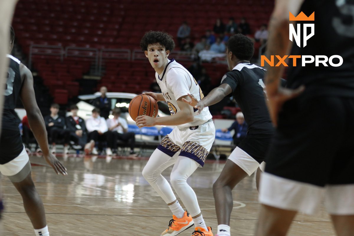 aidanwheelock's tweet image. Good luck to all the Seniors about to play their regular season games!

You guys will be the first graduating class I’ve ever covered, and I appreciate the support and interest for the modern version of media from you and your families🧡💙

#NXTPRO