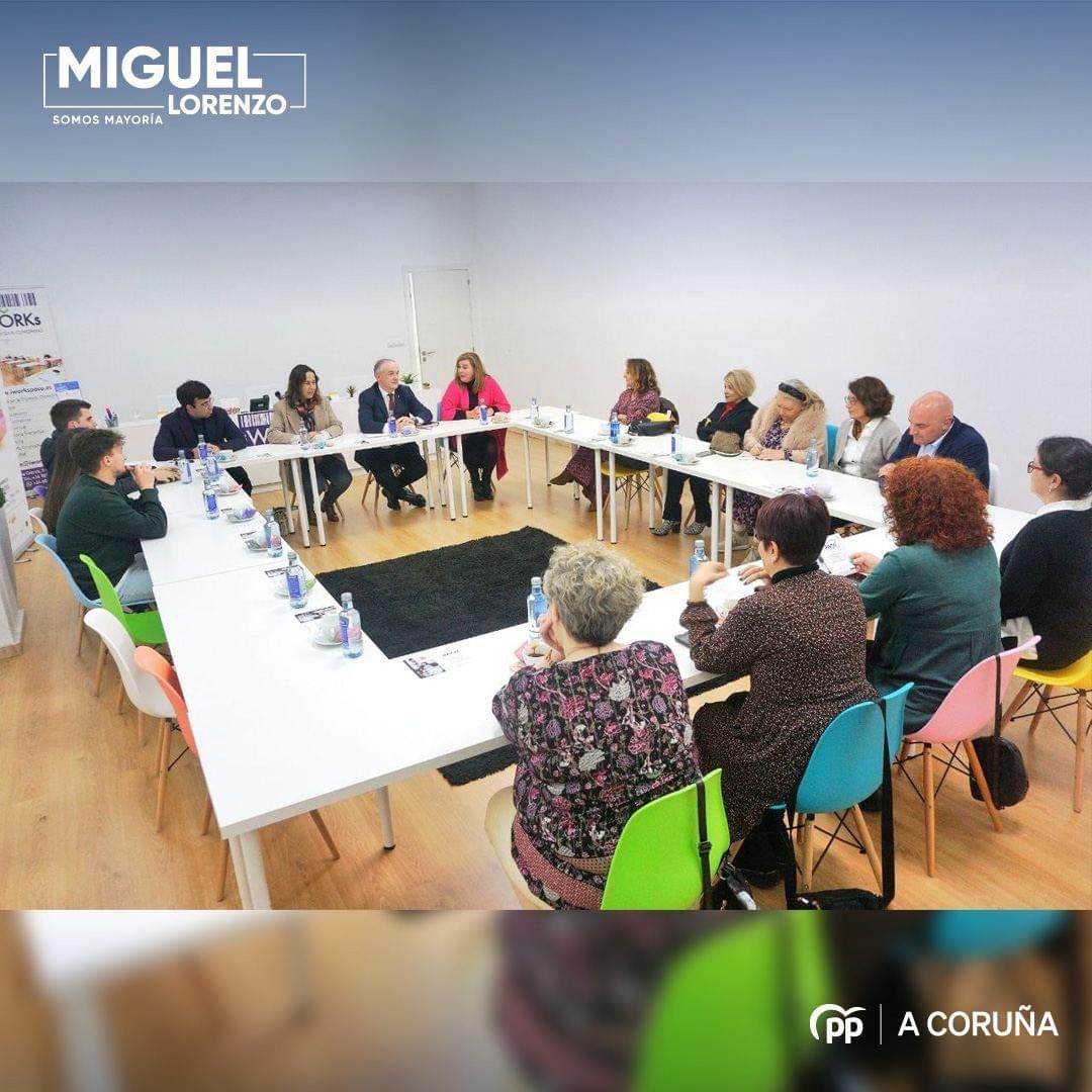 aecocoruna's tweet photo. Ayer tuvimos el agradado de tener entre nosotras a Miguel Lorenzo, candidato a la alcaldía de A Coruña del Partido Popular. Tratamos temas importantes que preocupan a nuestro colectivo: la compatibilidad de la vida laboral con la personal, techo de cristal... https://t.co/P8Y5GZqFCN