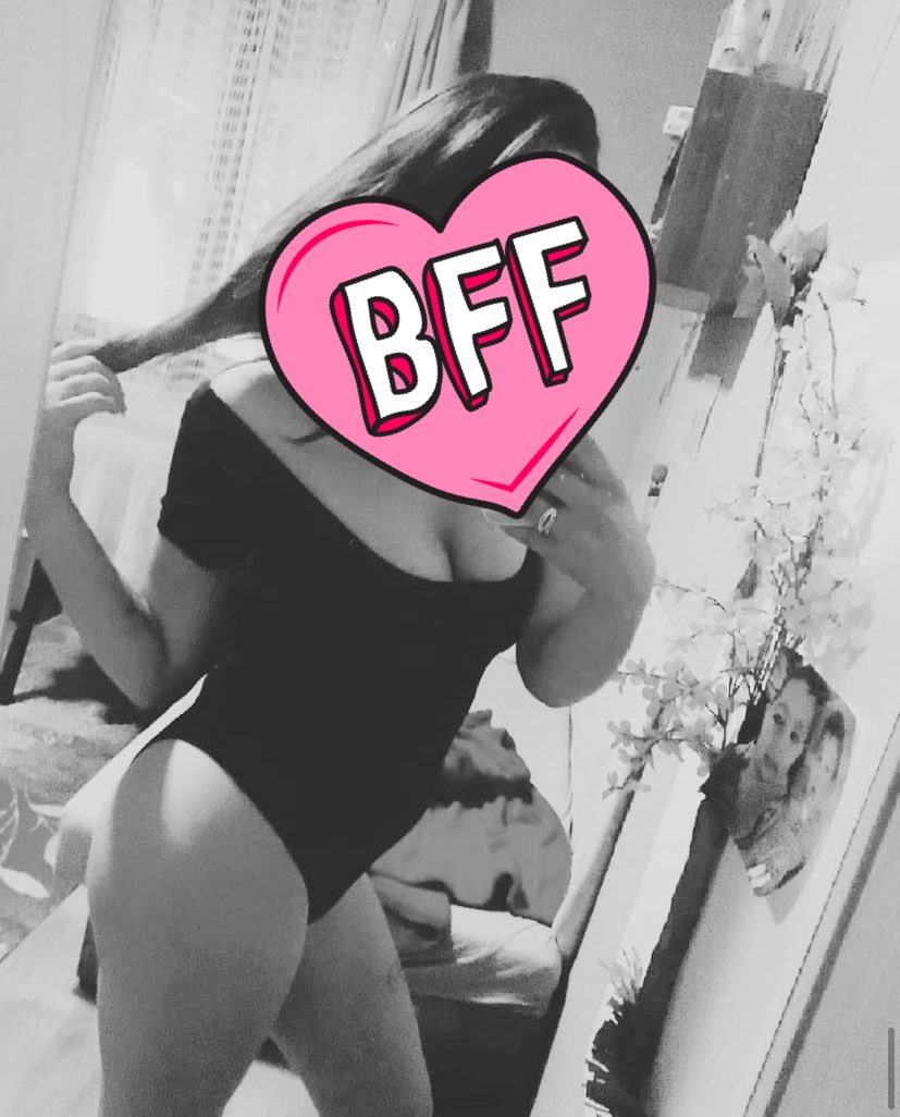 Kissamira4's tweet photo. 🥵🥵 Lezbi videom 16 k 
1 oras video privatba irjatok 🥳🥳🥳🙈 https://t.co/6UF2u85eHX