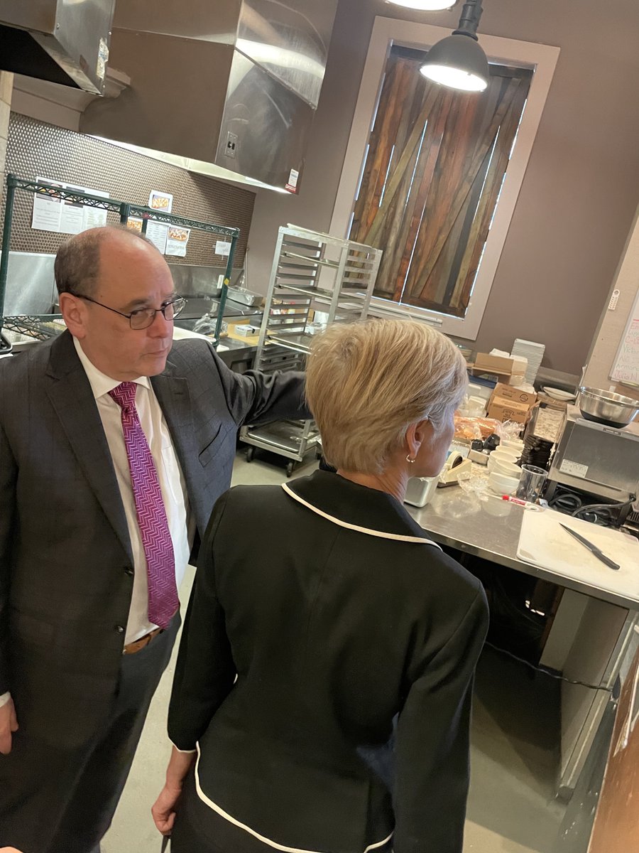 .<a href="/RepDeborahRoss/">Congresswoman Deborah Ross</a> joined <a href="/AHLA/">American Hotel & Lodging Association</a> &amp; <a href="/NCRLA/">NCRLA</a> for a Heart of the House tour yesterday in Raleigh, North Carolina. The Heart of House program gives lawmakers a behind-the-scenes look at how hotels operate and contribute to communities. More here: bit.ly/3Rnriid