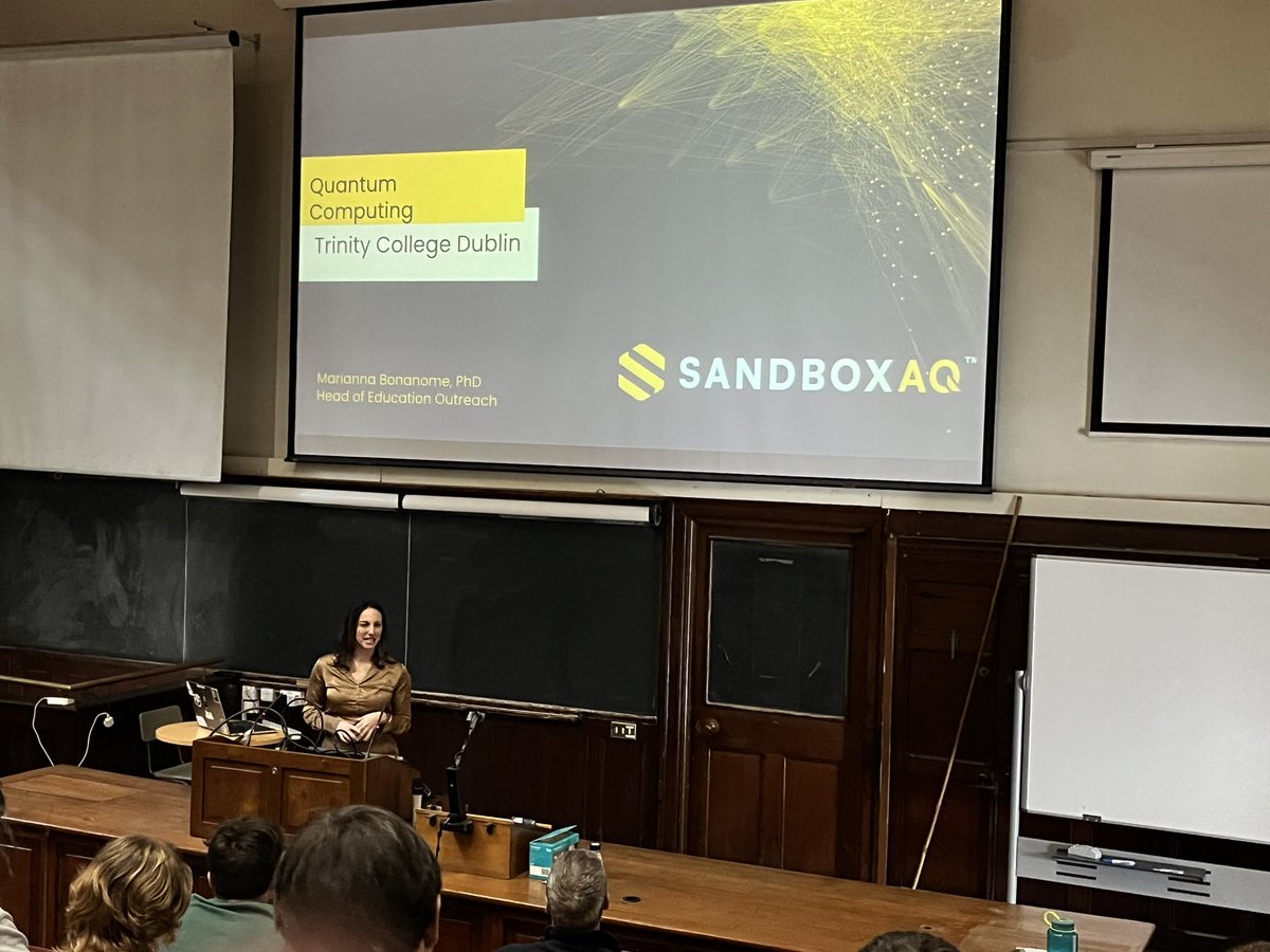 TCD_physics's tweet image. Our @quantumscitech @TCD_physics students are getting a wonderful masterclass in #QuantumComputing from #quibits to #computationalcomplexity from @SandboxAQ #MariannaBonanome. #quantumdiversity