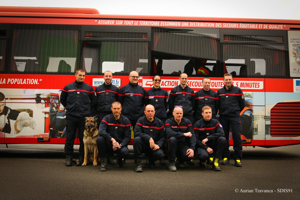 sdis91's tweet image. Après une mobilisation de 8 jours en Turquie, les 12 🧑‍🚒du Sdis 91 du détachement #HUSAR ont rejoint ce midi l’École départementale des 🧑‍🚒 afin de rendre leurs paquetages et échanger avec les autorités.
En présence du @Prefet91, du prés. du @CDEssonne et des autorités du Sdis.