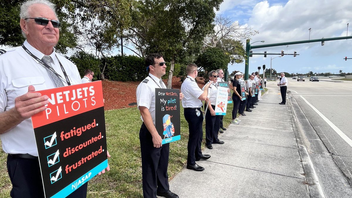 NJASAP's tweet photo. A magnificent display of member solidarity and family support for the NJASAP KPBI Informational Picket outside the #NetJets FBO! Check out the Photo Gallery here ... https://t.co/TDOQREdDCx #UnionStrong https://t.co/myYefOQFg3