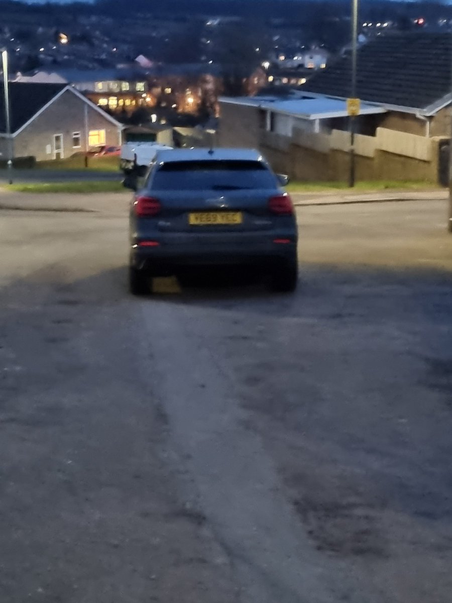 HarryBallzak's tweet photo. @Glos_Police @FoDDC Just out of interest what are the rules regarding parking on a pavement next to a drop curb? This car is here regularly and more often than not there is another to the right hand side near the wall. https://t.co/uYevzId7bs