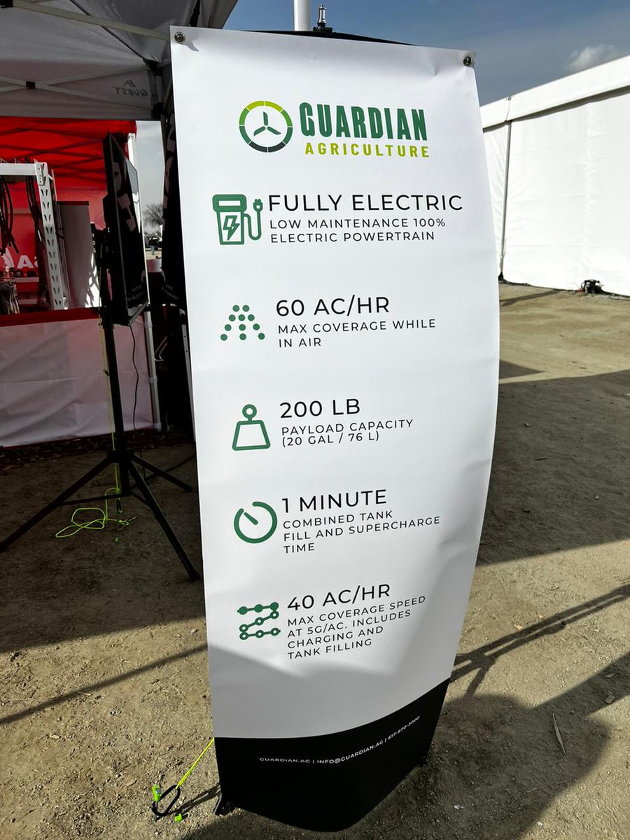 orejaf's tweet photo. La mayor limitante del uso de los drones en agricultura es la capacidad de trabajo. Algo que de a poco va quedando atrás. Éste tiene 24 hectareas de capacidad de trabajo y carga máxima de 76 litros. En la Ag Expo, Tulare, California. https://t.co/MUigUOgDeD