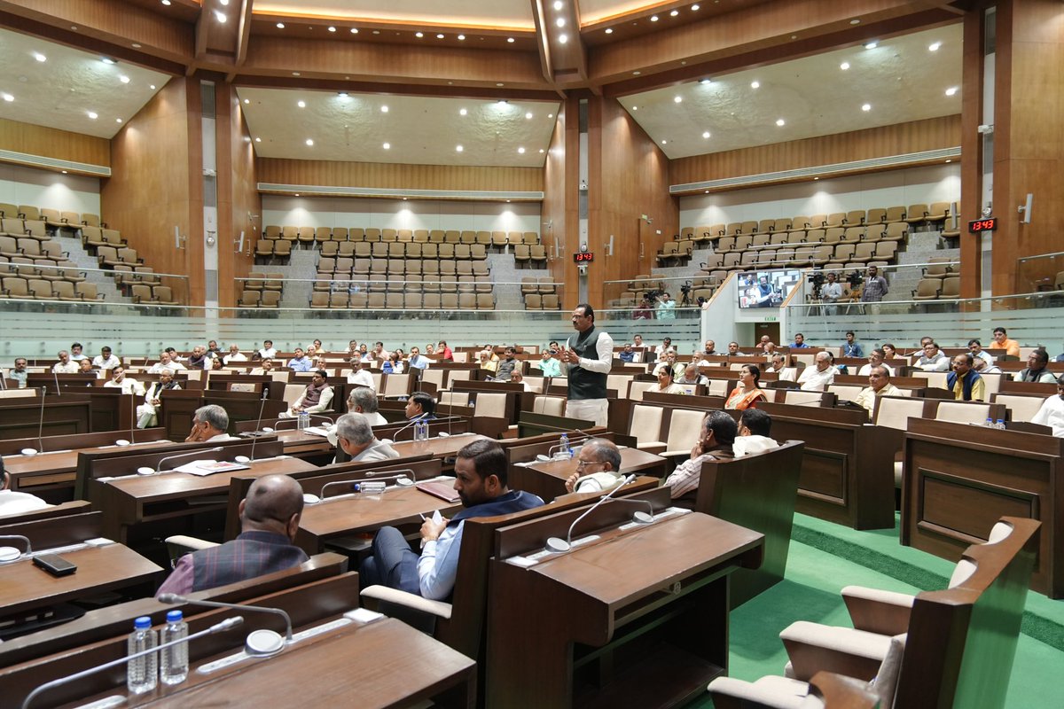 dineshdasa1's tweet photo. Despite having availed various opportunities in the past to interact on a wide range of platforms, it was my sheer privilege to express views in the Temple of Democracy for which I remain indebted to the Hon’ble Shri @ChaudhryShankar Ji for providing me this rare opportunity. https://t.co/Z0JApyDuup