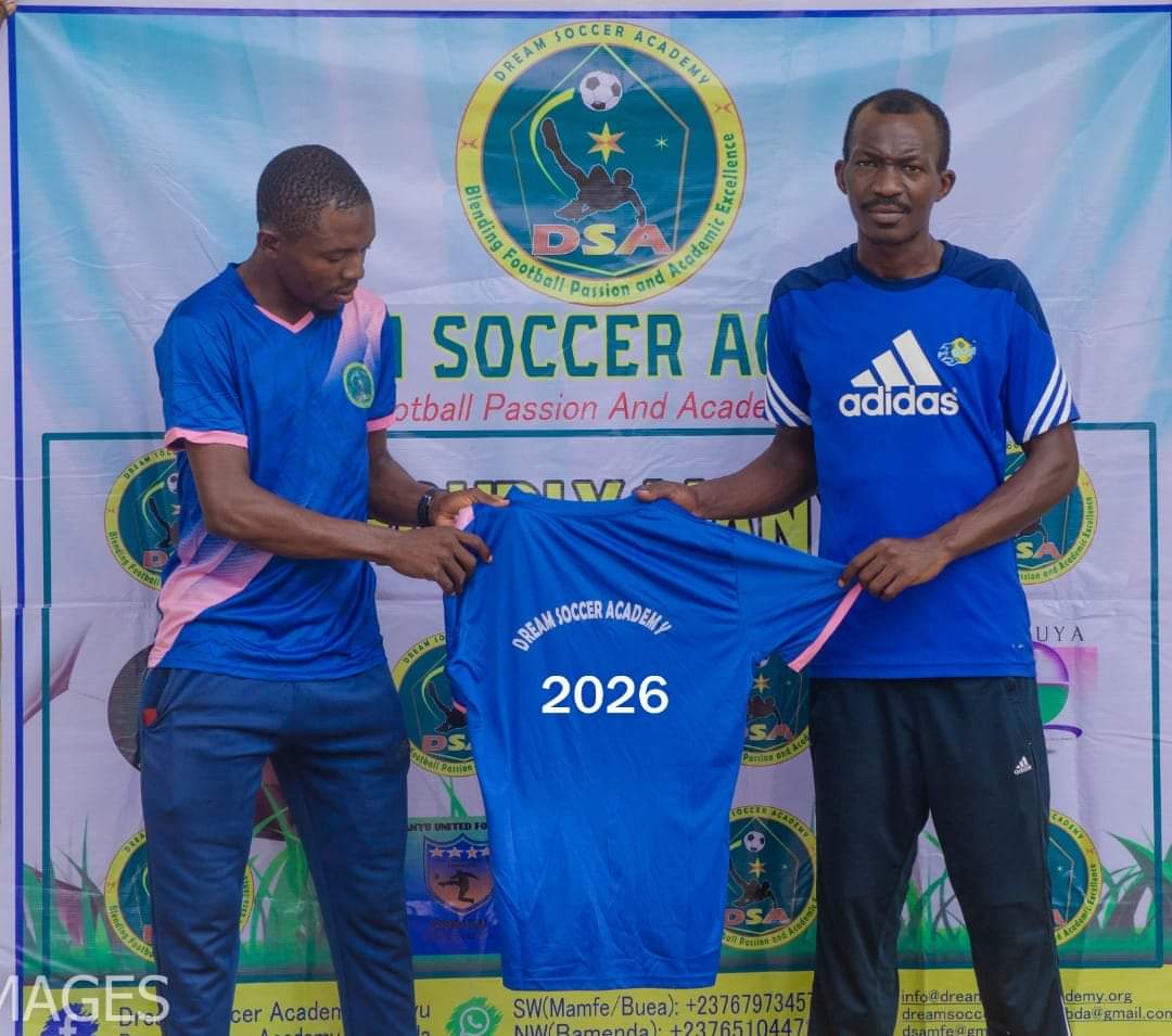 Breaking transfer news
  Dream Soccer Academy, have signed Paterm Blonski as coach, he will be working for the club till 2026. Congratulations to Blonski for accepting to serve the newly promoted to the Southwest Regional League, Dream Soccer Academy.