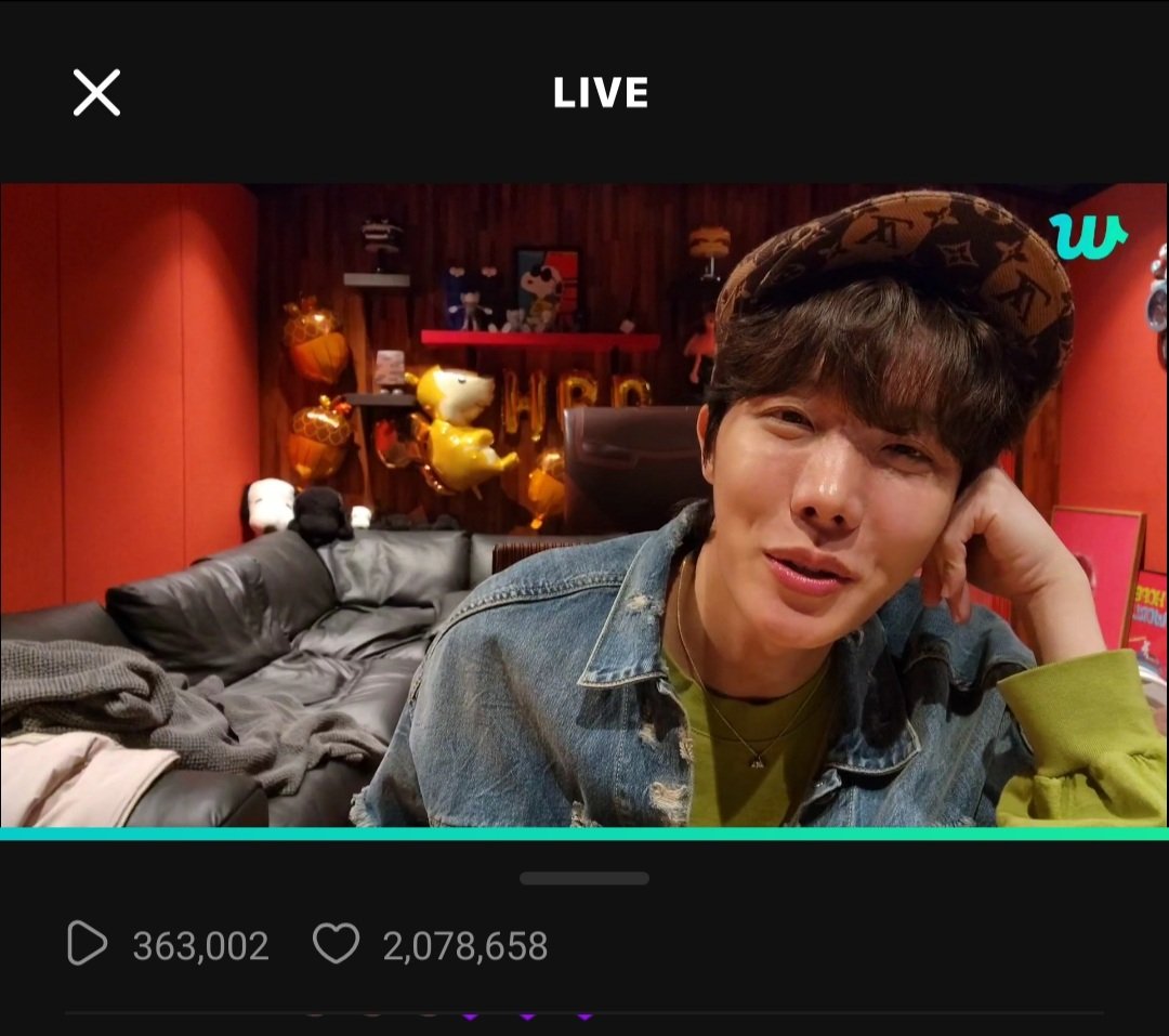 inilahs222's tweet photo. @bts_bighit #HappyBirthdayJhope
long live to my fav human 🤎💜
#JHOPEDAY #HOBIUARY https://t.co/f3PqYhTeEP