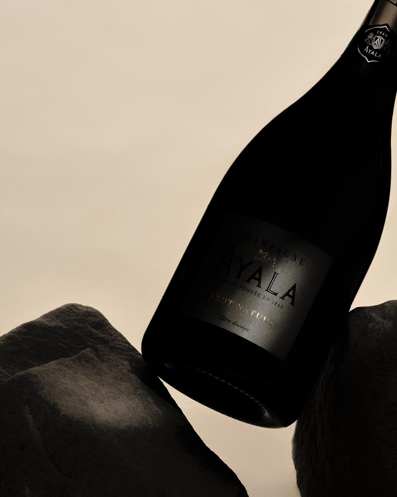 FRMODA's tweet photo. Life is too short to drink bad wine. Explore our exquisite collection and treat yourself to a glass of perfection.

#Champagne
#FRMODA https://t.co/yD7n6VwDQ9