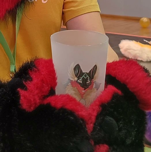 NormandiFurs's tweet photo. On déguste bien lors de la FCD4 =p
#normandifurs #furcalvadance https://t.co/1I52XVq4T2