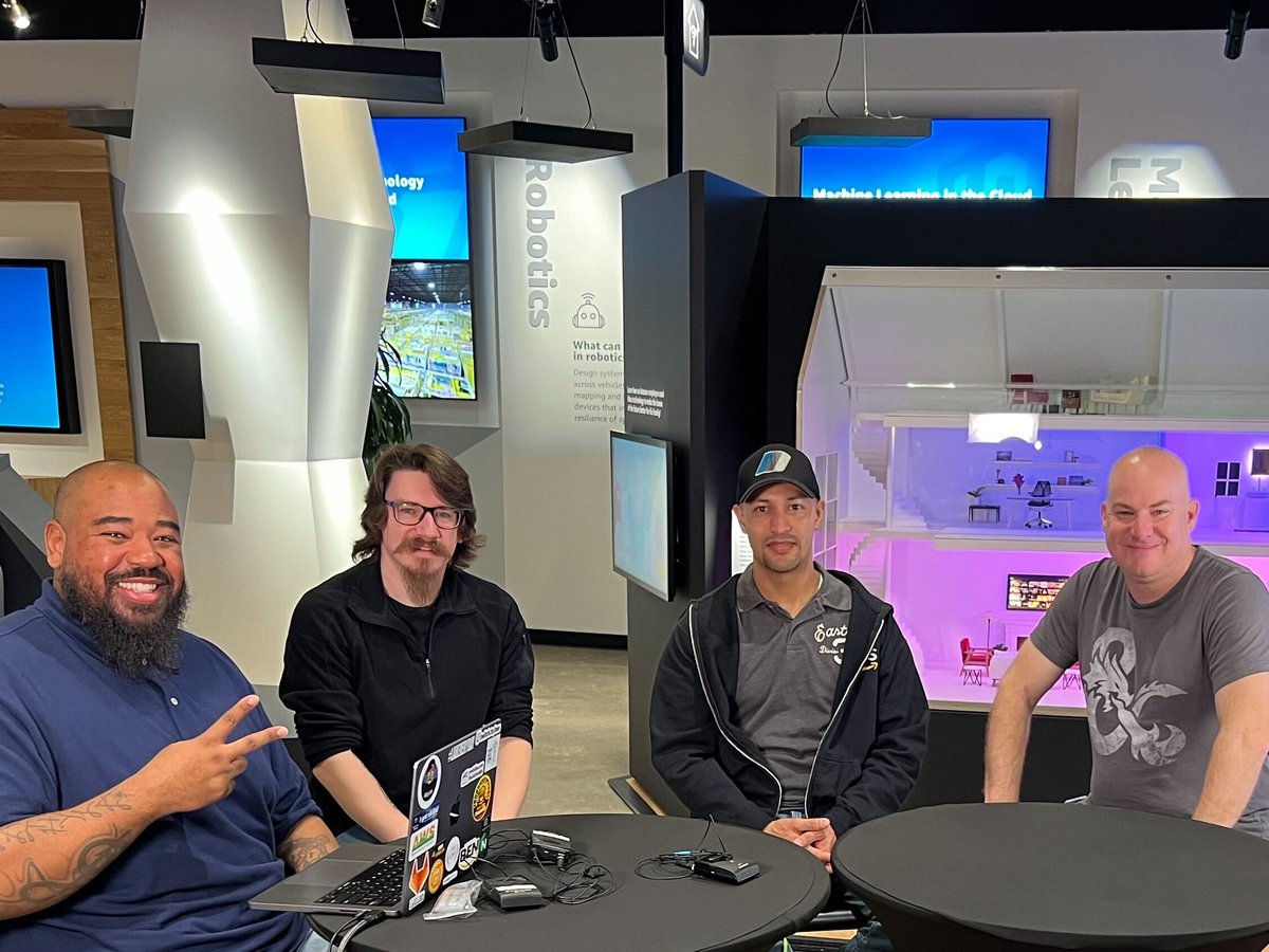 labeveryday's tweet image. 🚨 Attention all tech enthusiasts! 🚨
Ever wondered what it's like to be a data center technician?
Join us live on Twitch! 🤖💻
Details:
Date: Today, February 17th at 11 AM EST
Where: bit.ly/3JeA1Ci
#DataCenterTech #TwitchStream #TechInsights #CareerGrowth