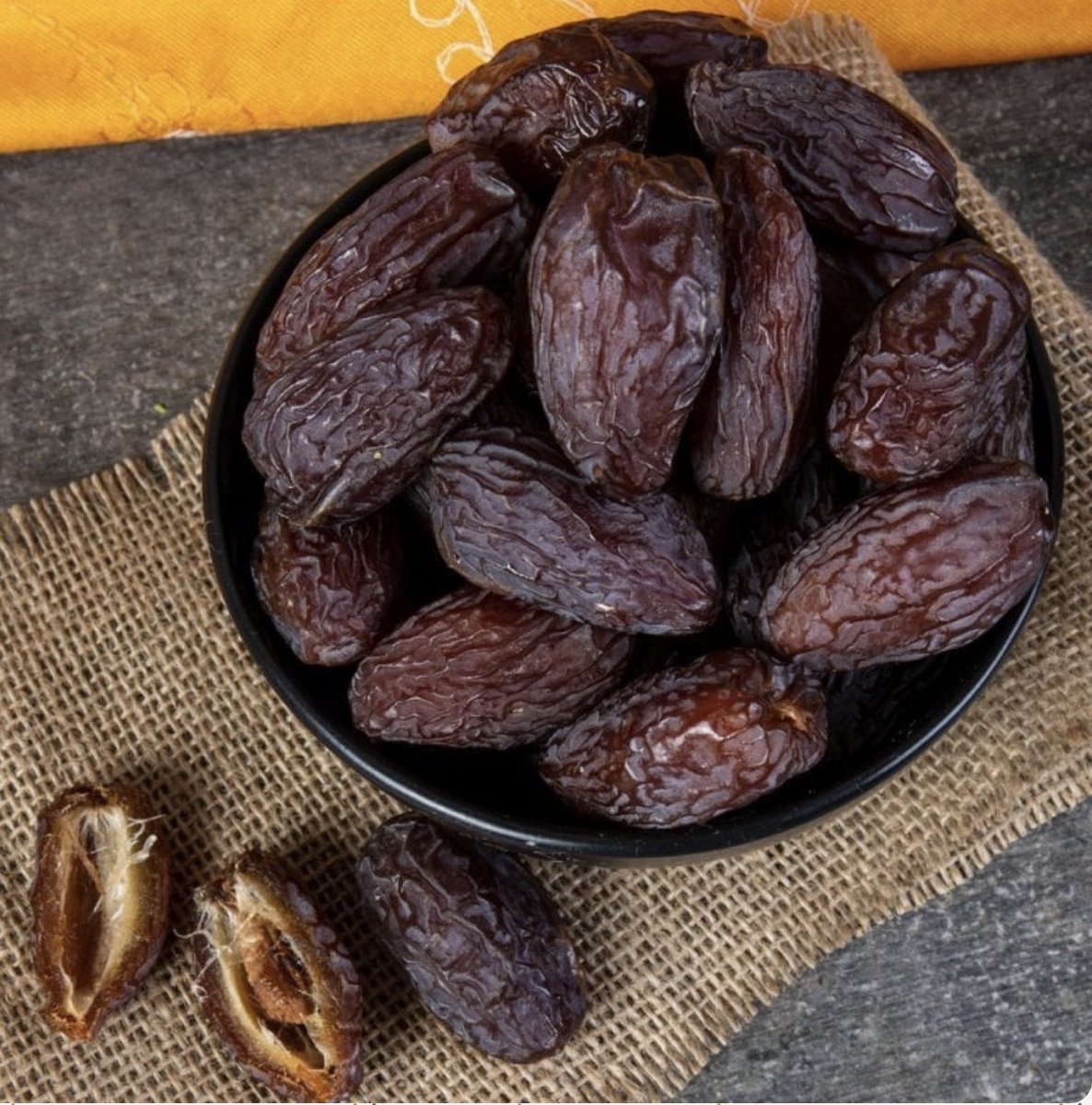 Medine’den Hurmalarımız geldi . 
Kudüs hurması. 
500g 180₺
1000g 350₺
📦Kargo ücretsiz ✅