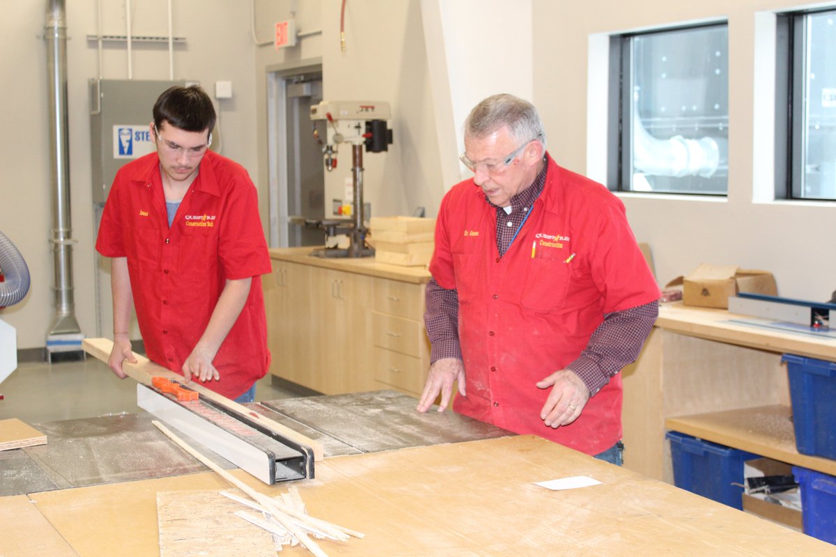 QIIICareerTech's tweet photo. #CTE Inside the Classroom: #ConstructionTechnology. Offered at both our Hudson & Troy schools, students are hands on, use professional tools, build real projects for the community & learn all aspects of construction. #CTEMonth #QuestarIII #CareerTechEd #CTEConstruction https://t.co/KByaRR3tcd